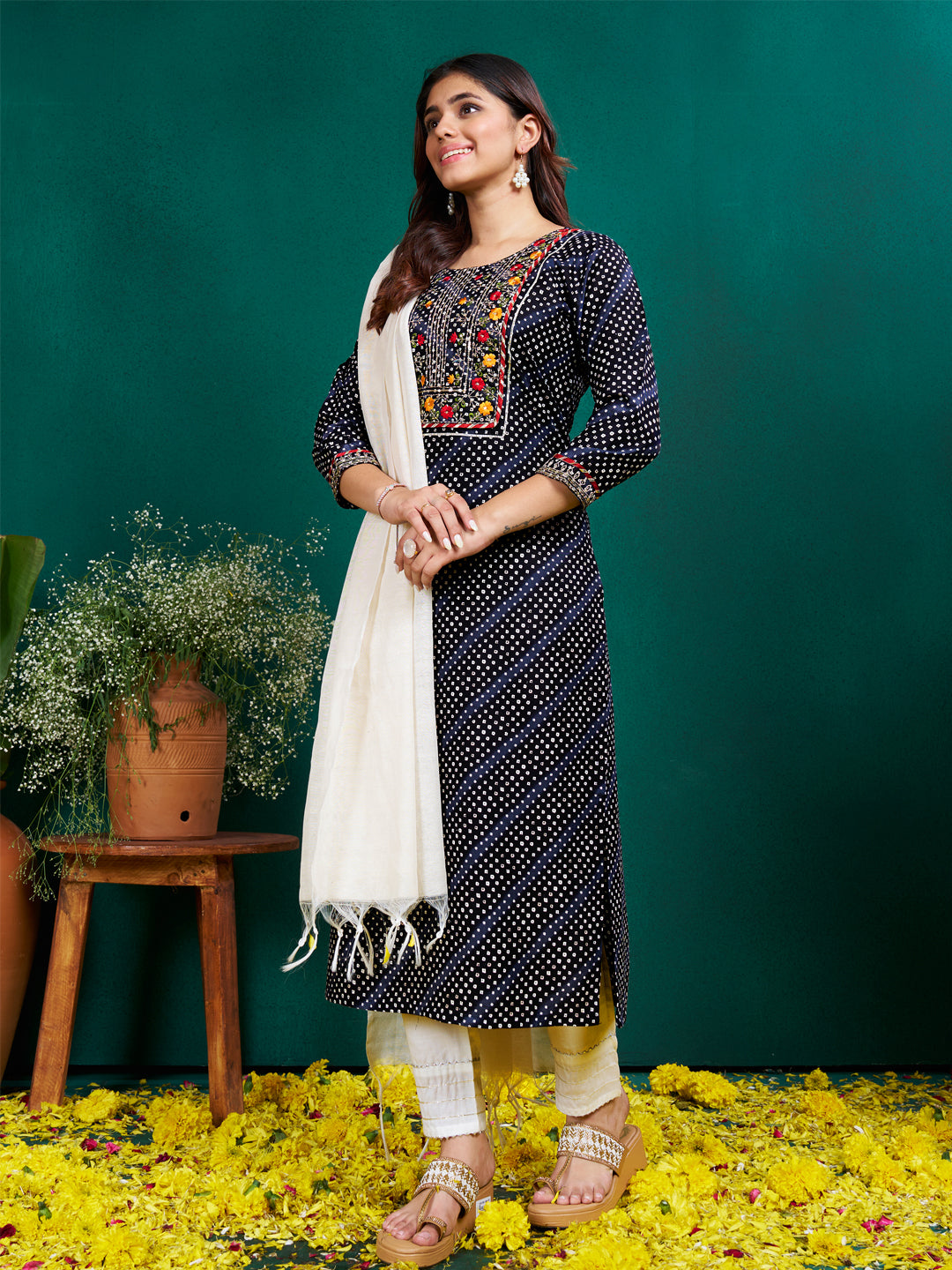 Dupatta Pant Set