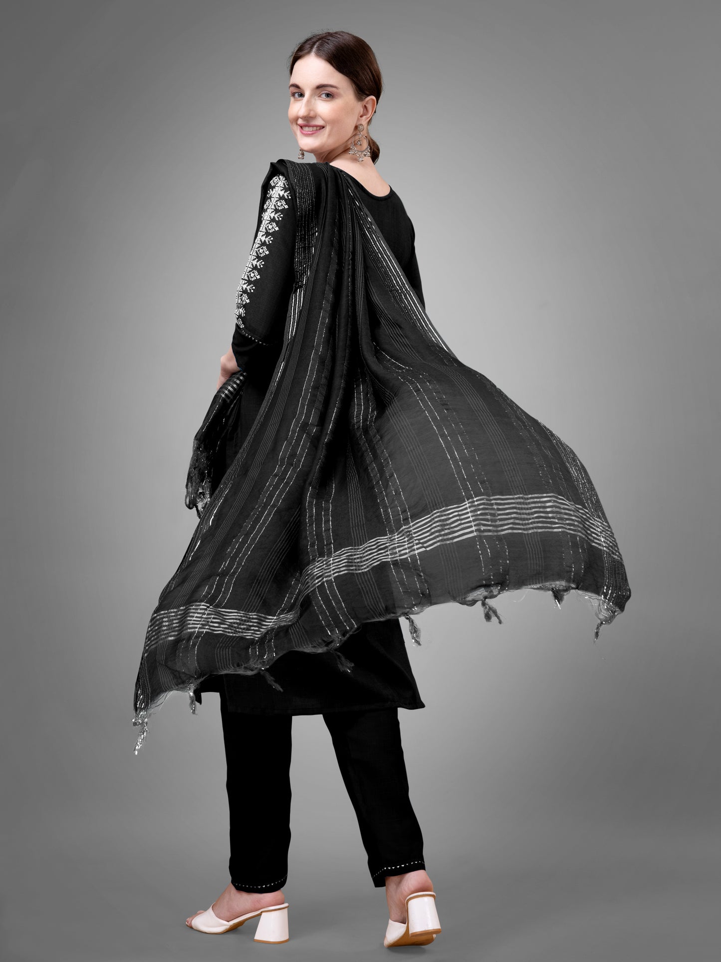 Dupatta Pant Set