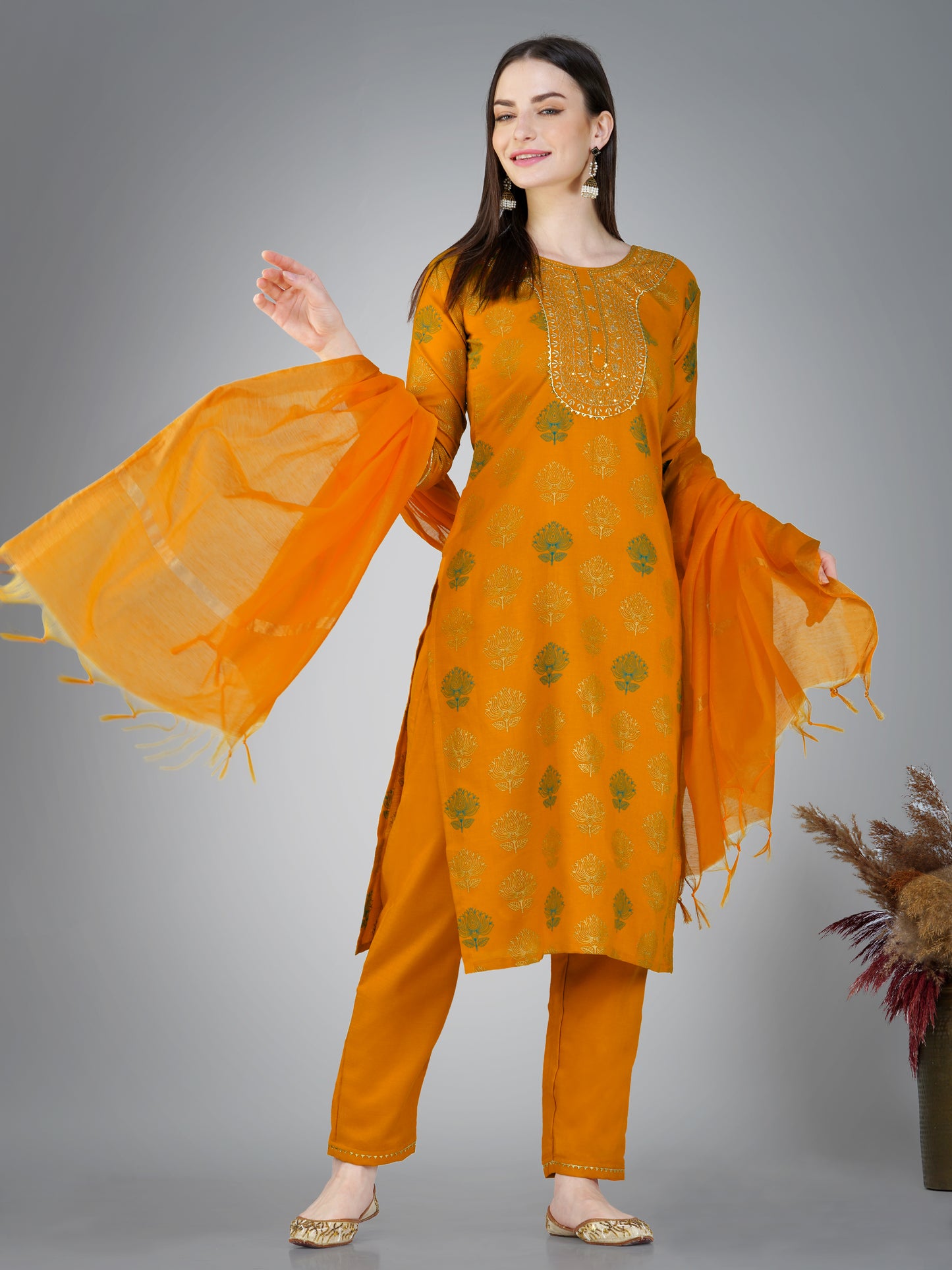 Dupatta Pant Set
